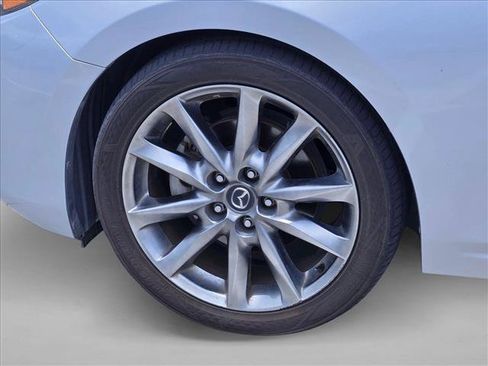 Used 2018 MAZDA MAZDA3 Touring FWD image 10
