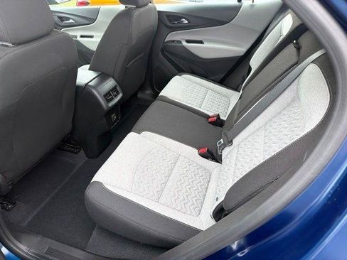 Used 2022 Chevrolet Equinox LS AWD/4WD image 6