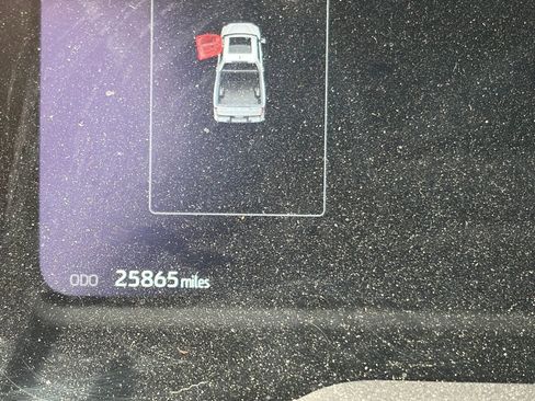 Used 2024 Toyota Tundra Limited w/ TRD Off-Road Package image 10