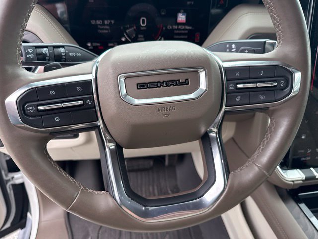 Used 2025 GMC Yukon XL Denali w/ Sun & Power Step Package AWD/4WD image 22