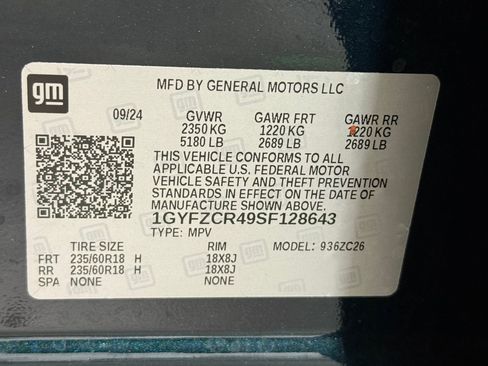 Certified 2025 Cadillac XT4 Premium Luxury image 19