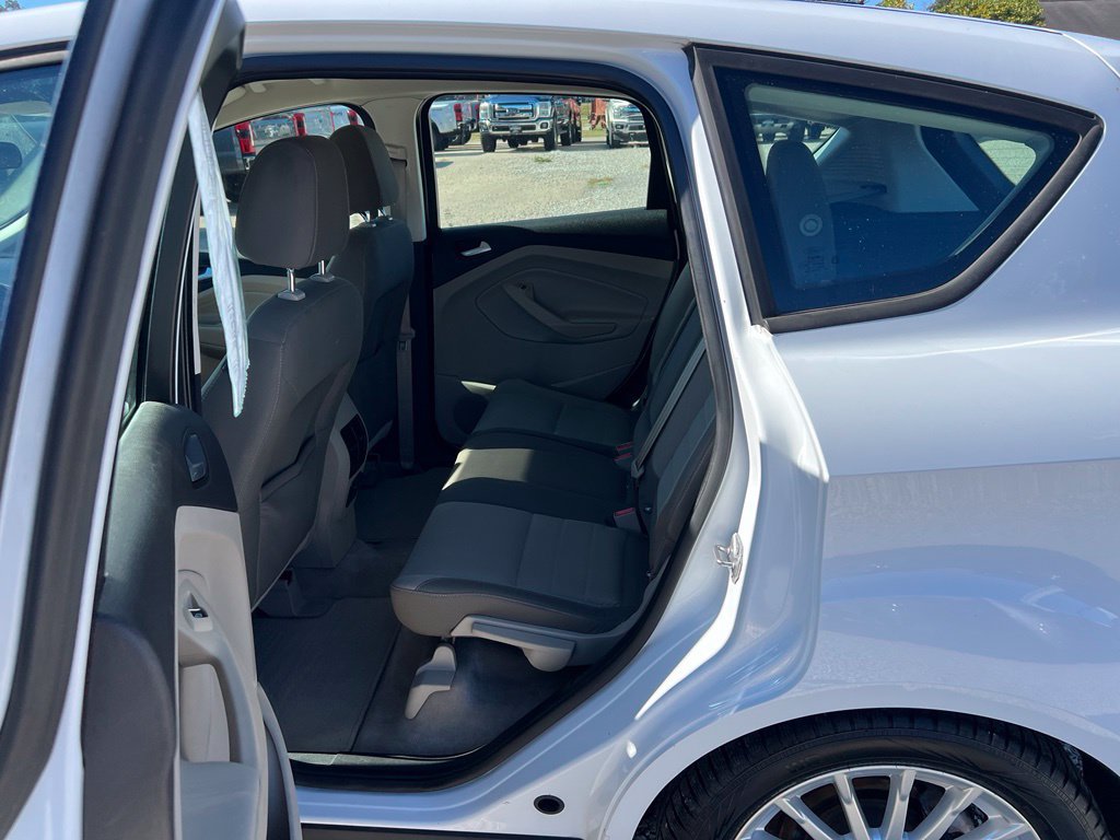 Used 2015 Ford C-MAX SE w/ Equipment Group 202A FWD image 14