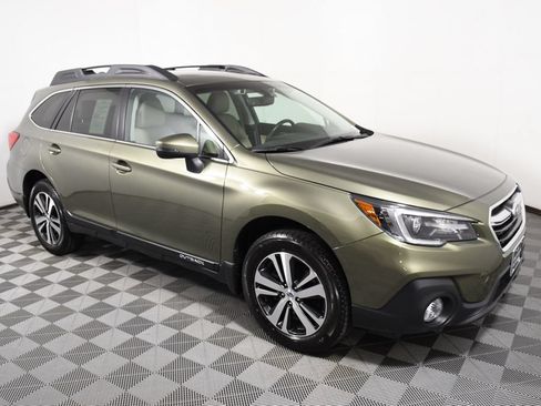 Used 2019 Subaru Outback 2.5i Limited w/ Popular Package #2 AWD/4WD image 8