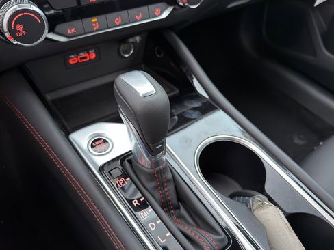 New 2025 Nissan Altima 2.5 SR image 19