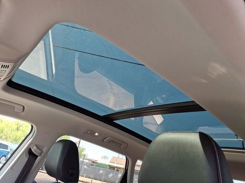 Certified 2023 Volkswagen Taos SE w/ Panoramic Sunroof Package AWD/4WD image 14