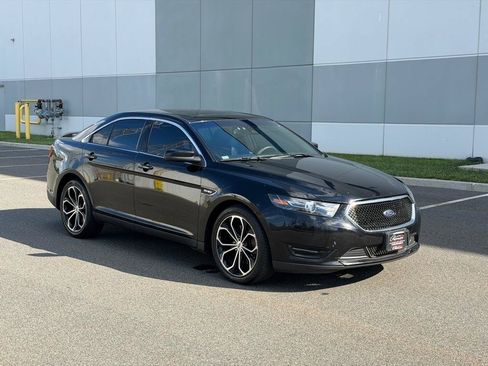 Used 2018 Ford Taurus SHO w/ Sho Performance Package AWD/4WD image 3