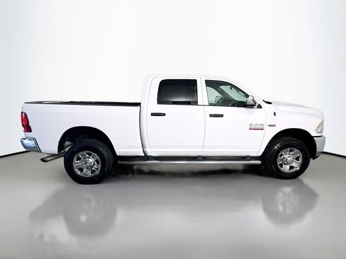 Used 2017 RAM 2500 Tradesman w/ Chrome Appearance Group image 10