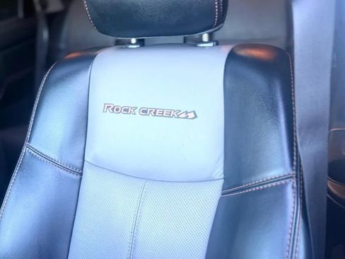 Used 2019 Nissan Pathfinder SL AWD/4WD image 30