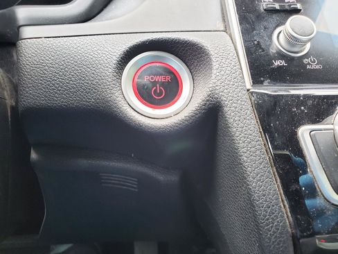 Used 2019 Honda Insight EX image 19