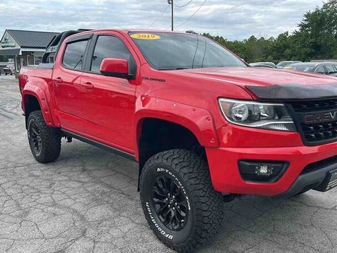 Used 2019 Chevrolet Colorado W/T w/ Custom Special Edition AWD/4WD image 2