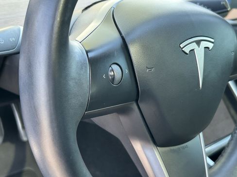 Used 2018 Tesla Model 3 Long Range RWD image 29