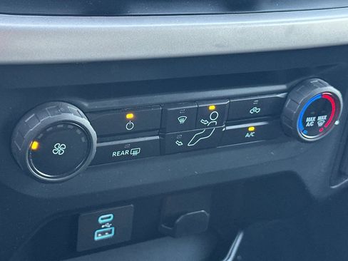 Used 2023 Ford F150 XLT image 15