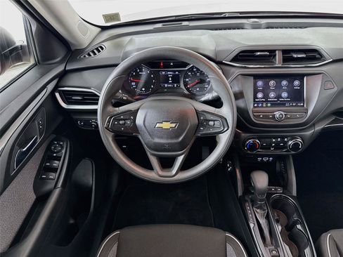Used 2022 Chevrolet TrailBlazer LS AWD/4WD image 21