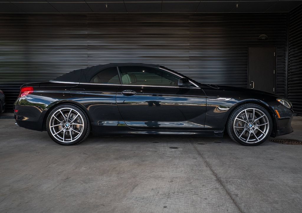 Used 2012 BMW 650i Convertible RWD image 8