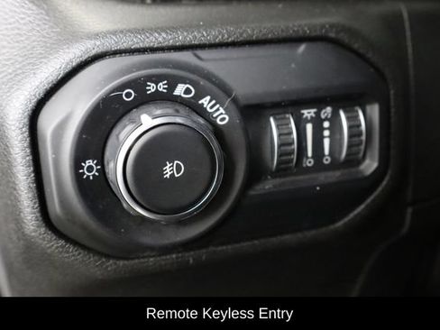 Used 2021 Jeep Wrangler Unlimited Sport AWD/4WD image 22