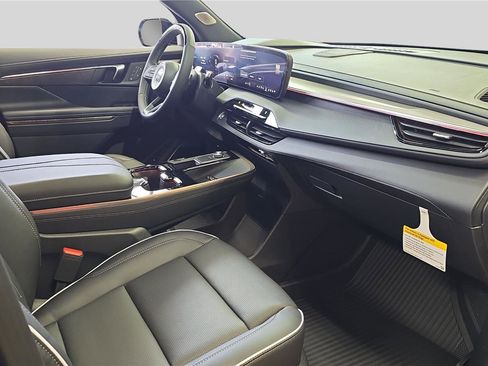 New 2026 Buick Enclave Avenir w/ Super Cruise Package image 16