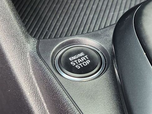 Used 2025 Kia K4 LXS image 19