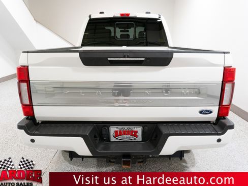 Used 2022 Ford F250 Platinum w/ FX4 Off-Road Package image 4