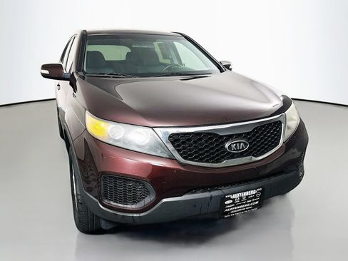 Used 2012 Kia Sorento FWD image 1