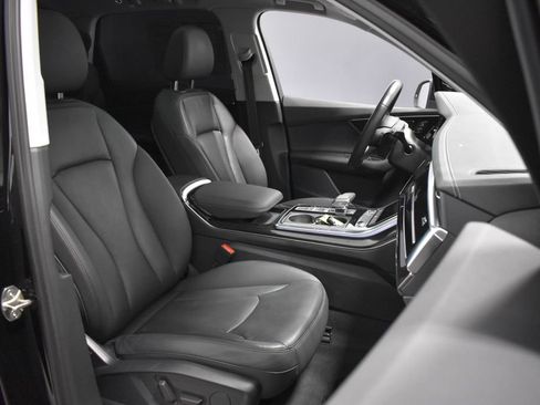 Used 2023 Audi Q7 3.0T Premium AWD/4WD image 14