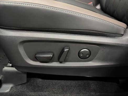 New 2026 Nissan Pathfinder Platinum image 12