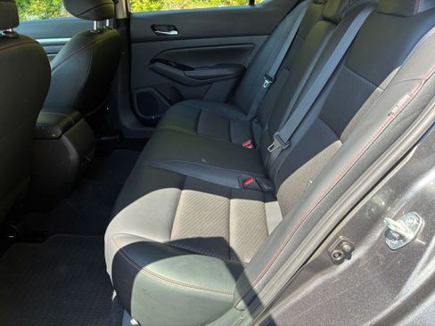 Used 2025 Nissan Altima 2.5 SR image 28