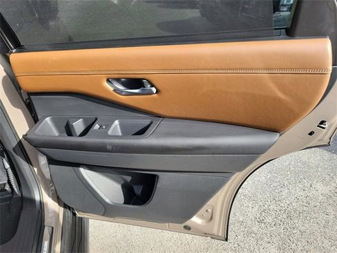 Used 2023 Nissan Pathfinder Platinum w/ Lighting Package (N93) image 33