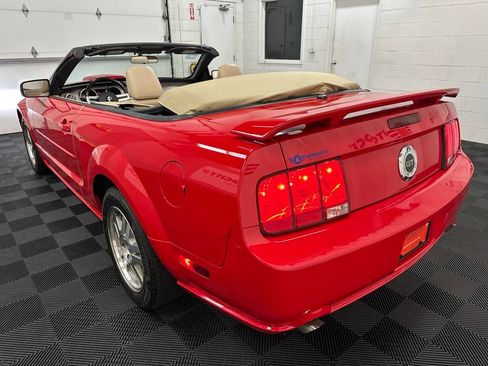 Used 2006 Ford Mustang GT Premium RWD image 13