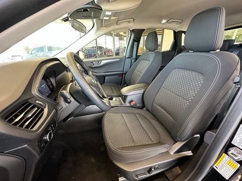 Used 2023 Ford Escape Active AWD/4WD image 17