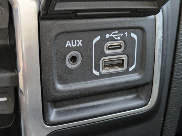 Used 2022 Jeep Gladiator Sport AWD/4WD image 22