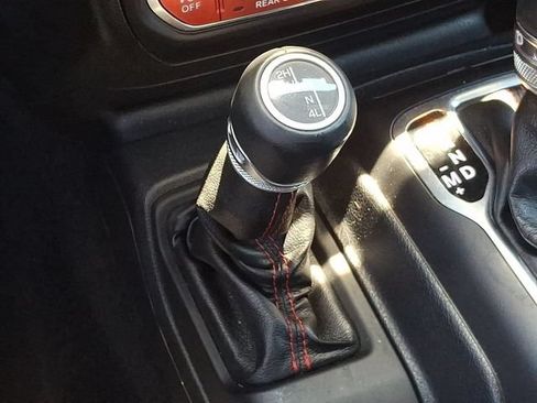 Used 2019 Jeep Wrangler Unlimited Rubicon AWD/4WD image 28