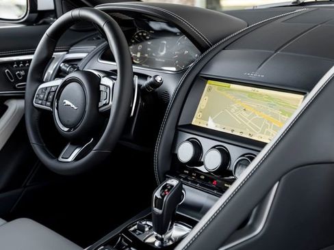 New 2024 Jaguar F-TYPE R-Dynamic image 29