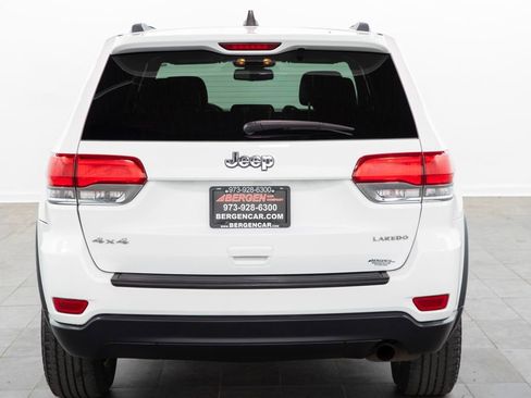Used 2015 Jeep Grand Cherokee Laredo w/ Quick Order Package 23E AWD/4WD image 14