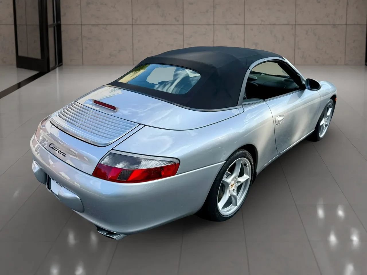 Used 2003 Porsche 911 Carrera RWD image 12