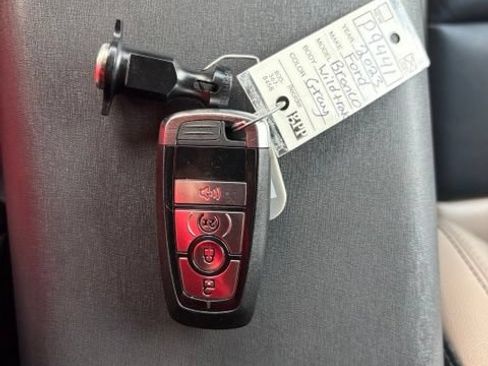 Used 2023 Ford Bronco Wildtrak AWD/4WD image 6