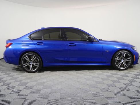 Certified 2022 BMW 330e w/ M Sport Package image 2