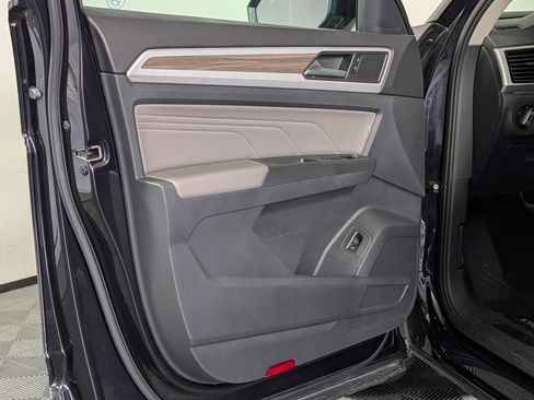 Used 2023 Volkswagen Atlas SEL AWD/4WD image 25