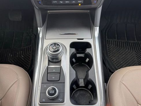 Used 2020 Ford Explorer Limited w/ Class III Trailer Tow Package image 17