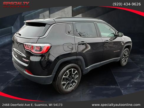 Used 2019 Jeep Compass Trailhawk w/ Cold Weather Group image 8