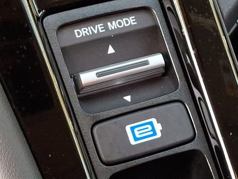 Used 2024 Honda Accord Touring image 24