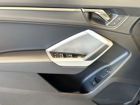 New 2025 Audi Q3 2.0T Premium image 16