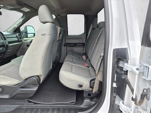 Used 2019 Ford F250 XL w/ Power Equipment Group AWD/4WD image 18