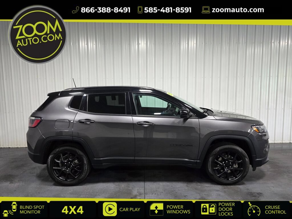 Used 2022 Jeep Compass Latitude AWD/4WD image 1