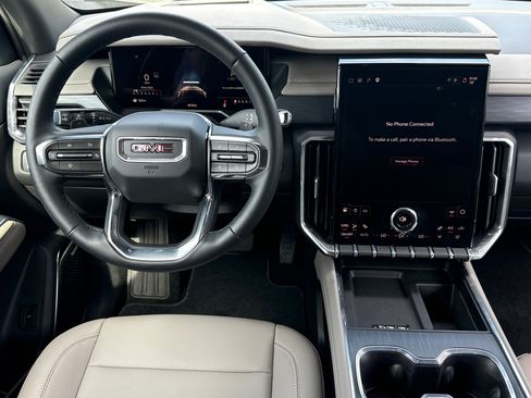 Used 2026 GMC Acadia Elevation w/ Elevation Premium Package FWD image 22