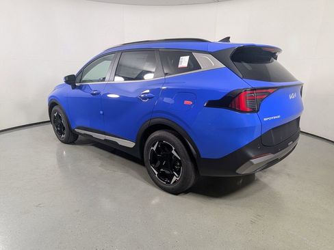 New 2026 Kia Sportage EX w/ EX Panorama Roof Package FWD image 5