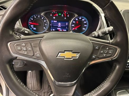 Used 2019 Chevrolet Equinox LT w/ Driver Convenience Package FWD image 26