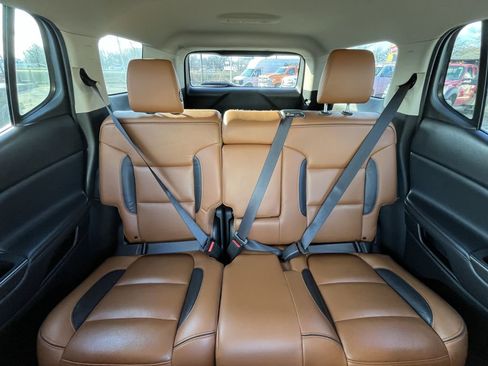 Used 2018 GMC Acadia SLT image 18