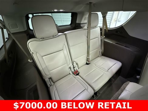 Used 2021 GMC Yukon XL Denali w/ Denali Premium Package image 19