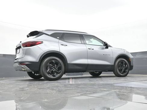 Used 2024 Chevrolet Blazer LT w/ Midnight/Sport Edition FWD image 47
