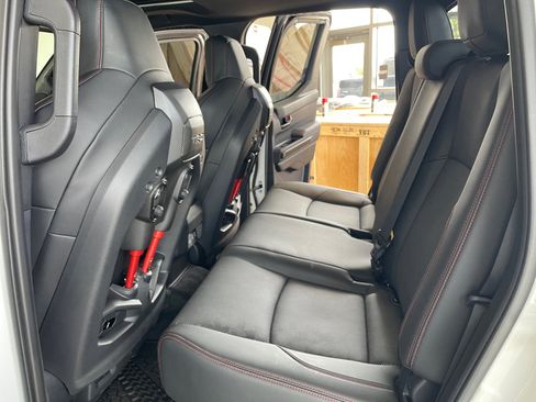 Used 2025 Toyota Tacoma TRD Pro AWD/4WD image 17